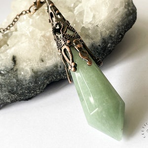 Green Aventurine Pendulum 12 Facet Crystal , Metaphysical Pagan Divination Tool Dowsing Pendulum