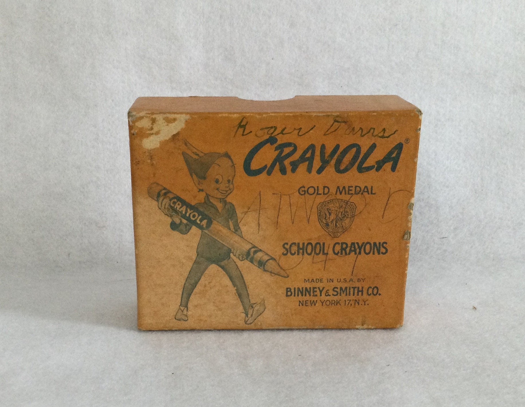 Lot of 5 Vintage Crayola Crayons and Boxes Made in USA – Shop