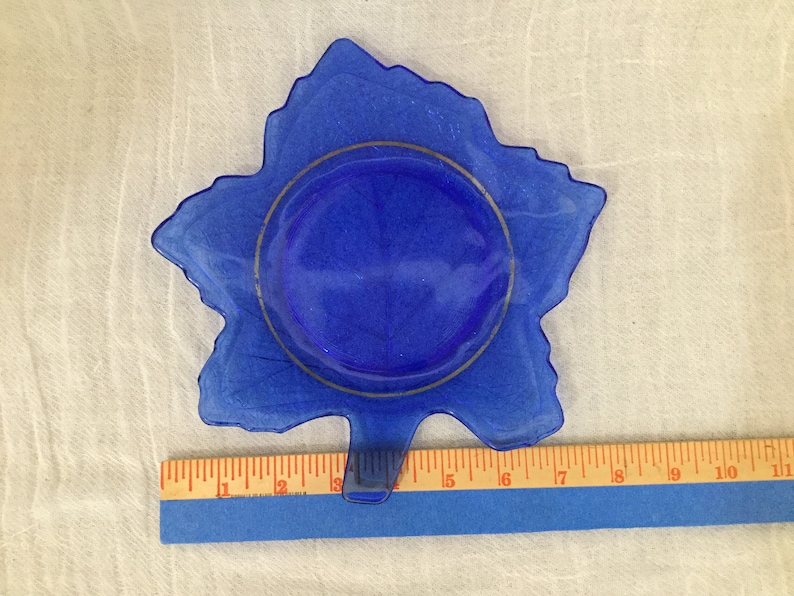 L E Smith Depression era Plates Maple shape Cobalt Blue Set of 7