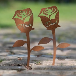 Mum & Dad Rose - Escultura rústica de jardín