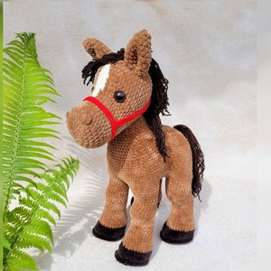 PATTERN crochet horse, plush horse, cute horse by hand, crocheted horse, horse toy, soft toy foal, realistic horse crochet