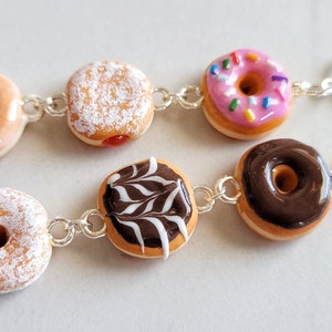 Une demi-douzaine de boucles d'oreilles donut, boucles d'oreilles donut image 5