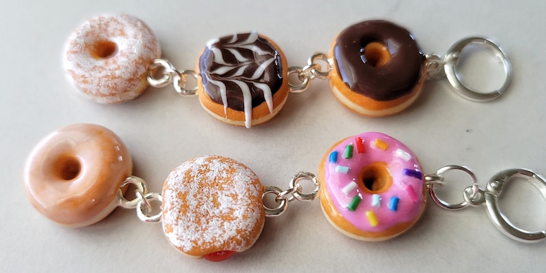 Une demi-douzaine de boucles d'oreilles donut, boucles d'oreilles donut image 7