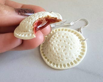 Pendientes de sándwich de mantequilla de cacahuete y mermelada sin corteza