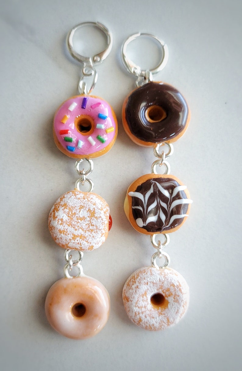 Une demi-douzaine de boucles d'oreilles donut, boucles d'oreilles donut image 3