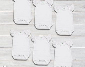 6er Pack | Baby Mädchen Flutter Engel Ärmel Weiß Einteiliger Bodysuit Polyester Mischung | Sublimation Personalisieren Sie benutzerdefinierte Stickerei-Monogramm DIY