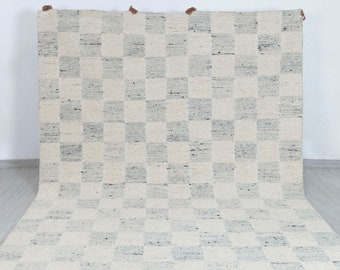 Ivory Grey Cheque Pattern Design Rug Wool Moroccan Inspired Rug Hand Woven Bohemian Decor Inspired 5101