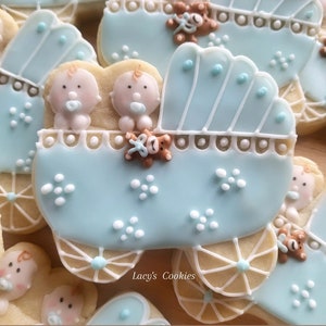 12 sugar cookies | twins | baby shower cookies | twins baby shower | twin girls | twin boys | baby shower gift | pregnant with twins | baby