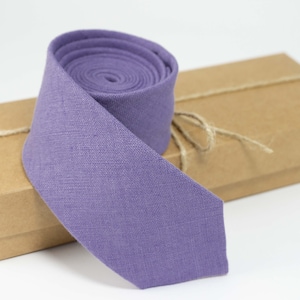 Lavendel stropdas |  paarse linnen stropdas voor je bruiloft, perfect voor bruidegoms, linnen paarse vlinderdas