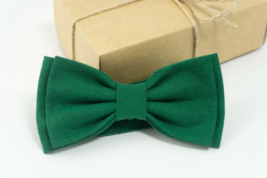 Emerald Green Bow Tie Emerald Green Mens Bow Ties, Boys Ties, Mens Bow ...