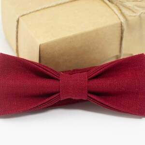 Red wedding bow tie |  groom bow ties, groom bow tie, groomsmen bow ties, groomsmen bow tie, groomsmen ties, groomsmen tie