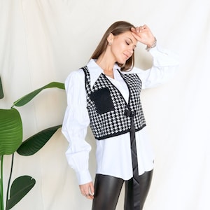 Checker V Neck Wide Knitted Vest - CASUAL VEST SWEATER