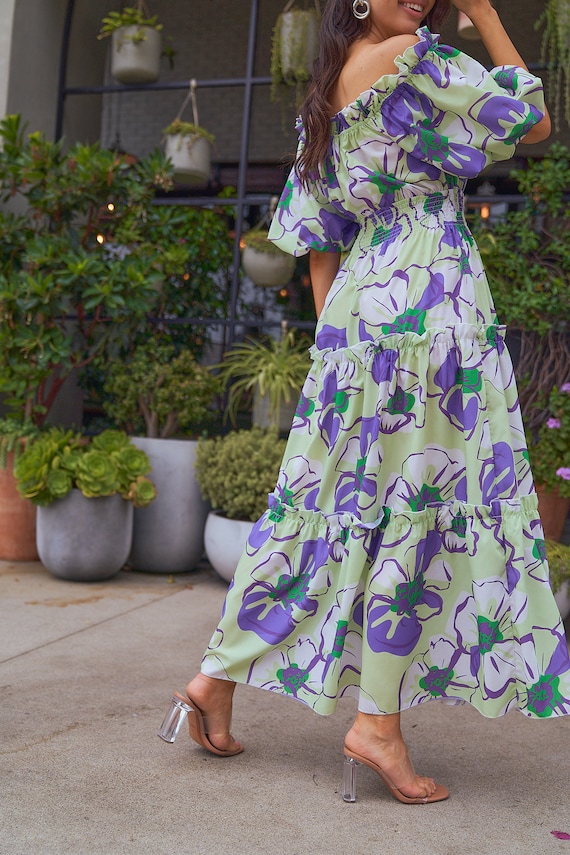 hippie style maxi dresses Ivory Layered Floral Maxi Dress small