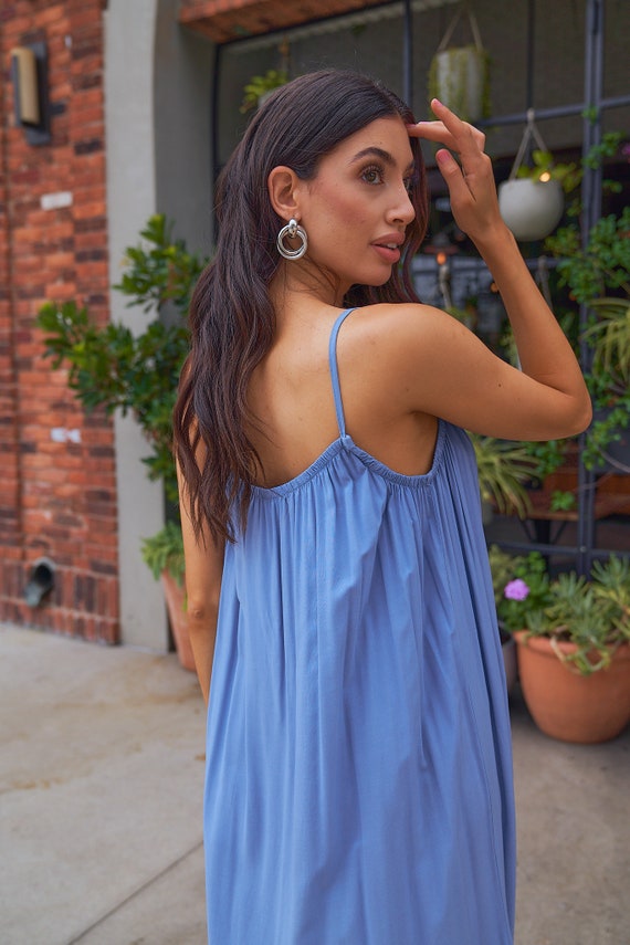 Blue sleeveless maxi dress hotsell