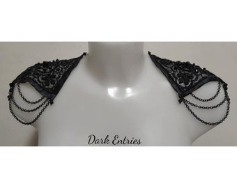 Decorative shoulder pads