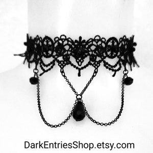 Lace collar with crystals and hanging chain