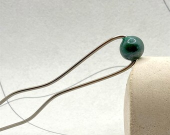 Strong stainless steel hair pin sea green bead, 14 cm wavy hair fork with handmade bead, minimalist silver hair pin, long hair gift