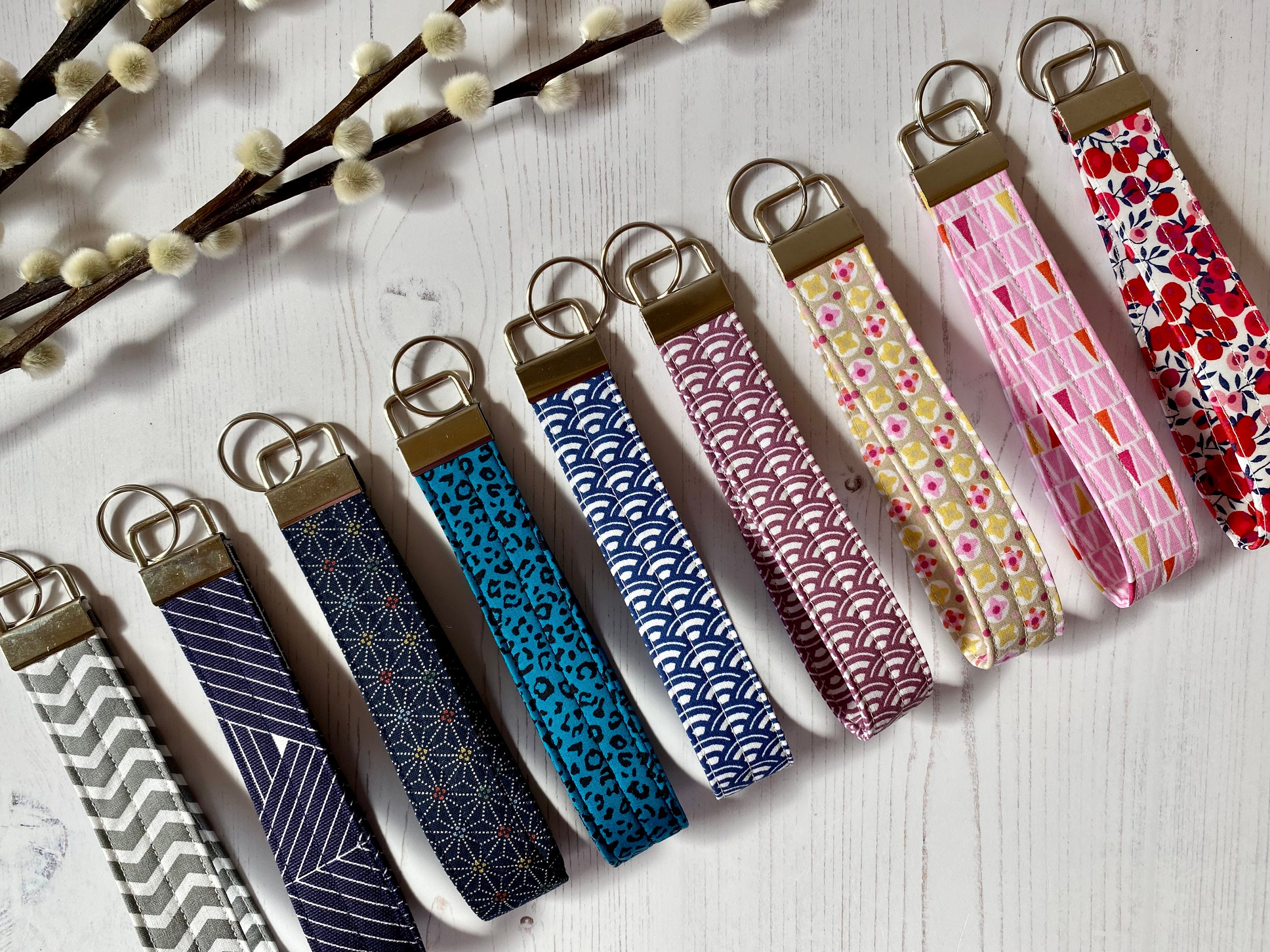 DIY Key Fob Wristlet Tutorial, Last Minute Gift Idea