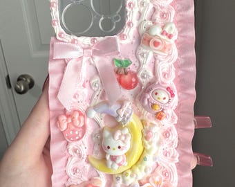 Decoden Pink/Weiß Kawaii Handyhülle