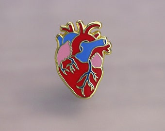Emaille pin hart: vergulde reversspeld - Pinbeast Studio