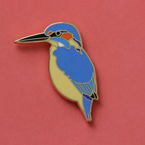 Kingfisher Enamel Pin: Gold Plated Bird Lapel Pin