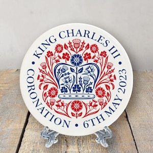 King Charles III Coronation Plaque Ceramic Gift Kings Official Emblem Keepsake 6th May 2023 Souvenir Memorabilia Ornament Decoration Sign