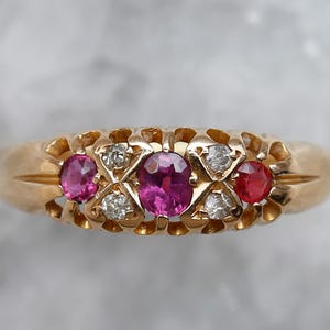 18ct Yellow Gold Ruby & Diamond Ring - Size Q
