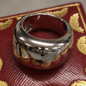 Cartier Nouvelle Vague Ring - Size J (49), 18ct White Gold