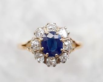 18ct Gold Sapphire & Diamond Halo Ring – Vintage Cluster Ring