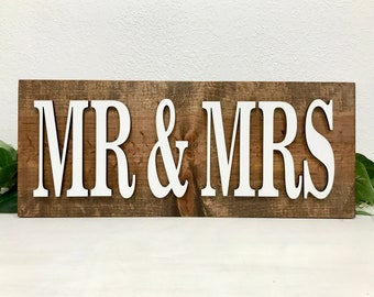 3D Mr and Mrs sign for wedding reception photo prop, rustic wood wedding signs, country wooden sign, couples photo marriage pics signs