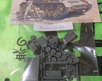Modelbouwset voor montage en schilderen - Militair voertuig. Panzer IV Fg - 1/72