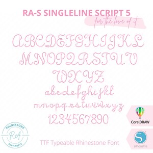 Könnte beinhalten: Ein pinkfarbener Strass-Schriftalphabet im einzeiligen Skriptstil. Die Schrift umfasst Groß- und Kleinbuchstaben, Zahlen und den Text "RA-S SINGLELINE SCRIPT 5 for the love of it" und "TTF Typeable Rhinestone Font".