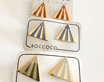 Clous d'oreilles cloisonnés des années 80 NWT | Clous d'oreilles Roccoco en émail avec remplissage en émail doré
