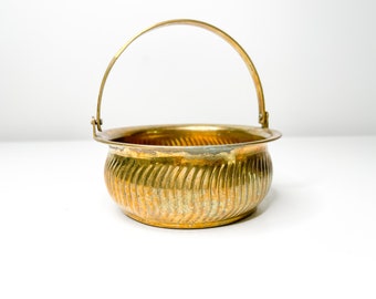 Vintage Brass Basket with Handle| Vintage Brass Plant Holder | MCM Brass Decor