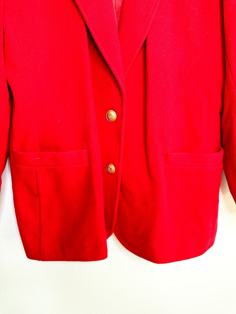 Chic-Pettites Wool and Cashmere Blazer with Gold Buttons Vintage Red Wool Blazer Size: 10 wool Blazer Fall/Winter Blazer image 9