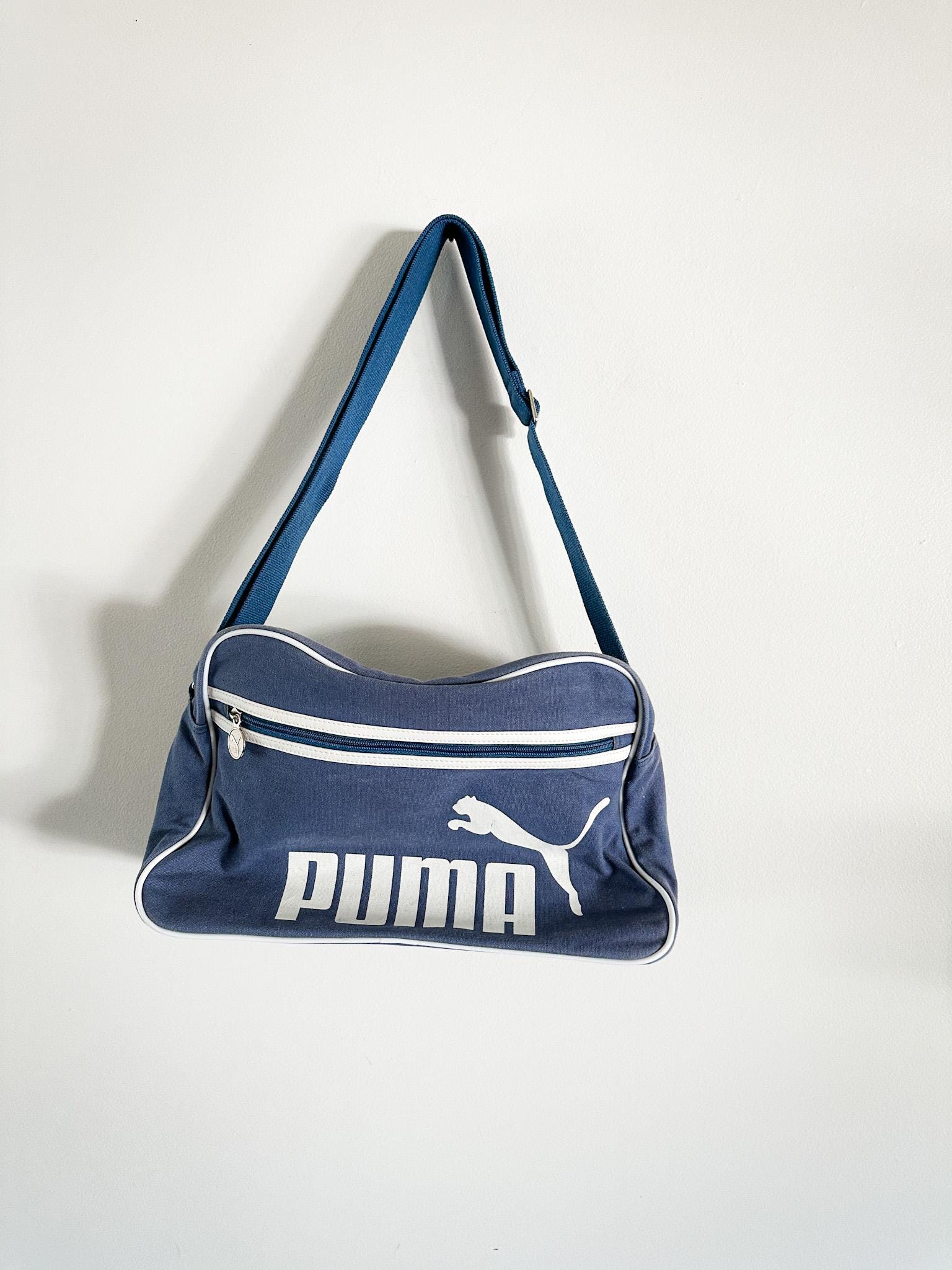 バッグ puma messenger bag archive Y2K 00s puma messenger bag archive Y2K 00s