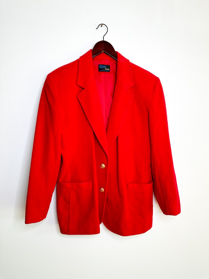 Chic-Pettites Wool and Cashmere Blazer with Gold Buttons Vintage Red Wool Blazer Size: 10 wool Blazer Fall/Winter Blazer image 5