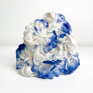 Vintage 1950s Blue Floral Fascinator with Pearl Detailing| Vintage Wedding Fascinator  | 1940s Hat | Wedding Hat| Race Track  Fascinator