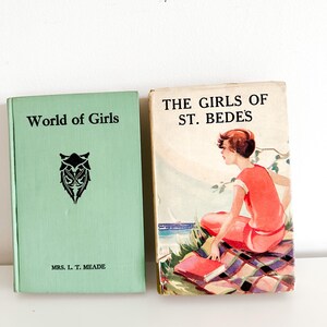Lote de dos libros antiguos / Libros antiguos de la década de 1930 / Las chicas de St. Bedes y El mundo de las chicas