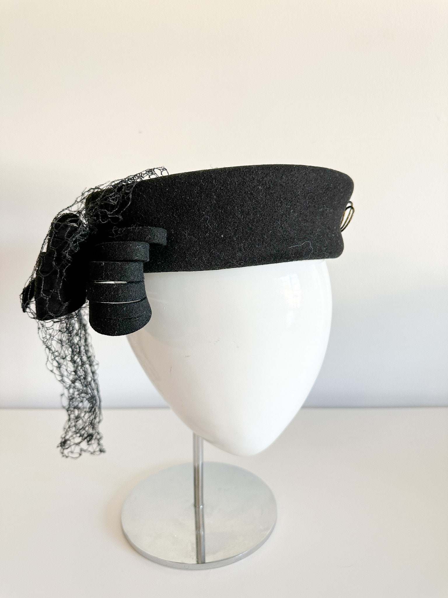 Vintage Fascinator LaVienne Black Fur Hat, 1950’s, Beads, Top‎ Tab Black Fascinator Hat Veil Flower Fascinator 20s 50s Vintage  main image 2