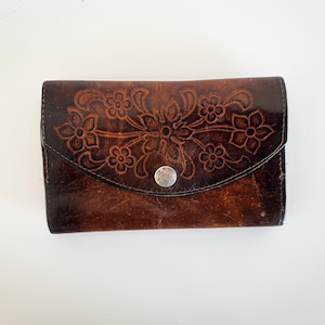 Cartera vintage de cuero hecha a mano.