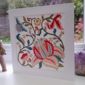 Fleur jacobéenne 20 cm - Broderie complexe sur du feutre - Carte de voeux