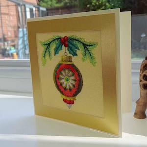 Carte de Noël boule antique - broderie complexe sur du feutre - carte de voeux