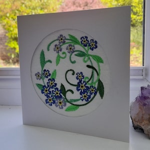 Forget Me Nots - Broderie complexe sur du feutre - Carte de voeux