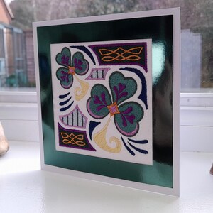 Carte de la Saint-Patrick Shamrock - Broderie complexe sur du feutre - Carte de voeux