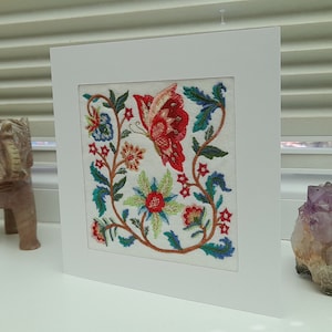 Papillon jacobin (rouge) - fines broderies sur du feutre - carte de voeux