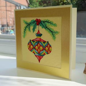 Carte de Noël boule antique - broderie complexe sur du feutre - carte de voeux