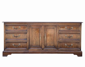 DREXEL HERITAGE Bishopsgate Collection English Tudor Style 72