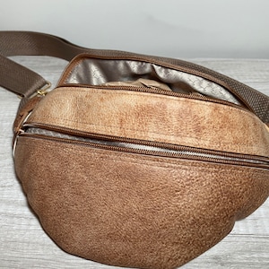 Light Brown Leather Shoulder Bag Fanny Pack, Women's/Men's Crossbody Bag, Premium Leather Travel Bum Bag