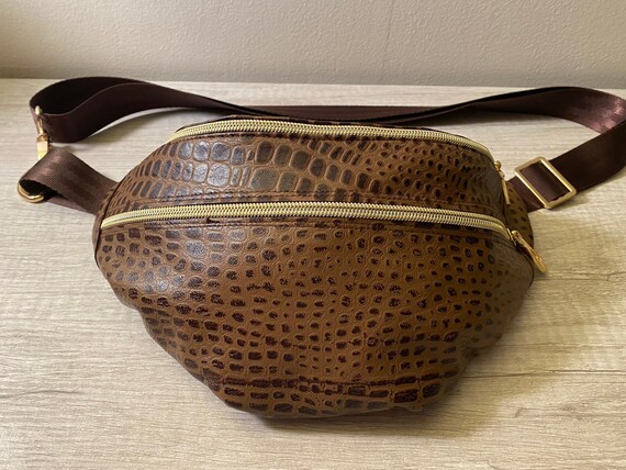 Crocodile bum shop bag